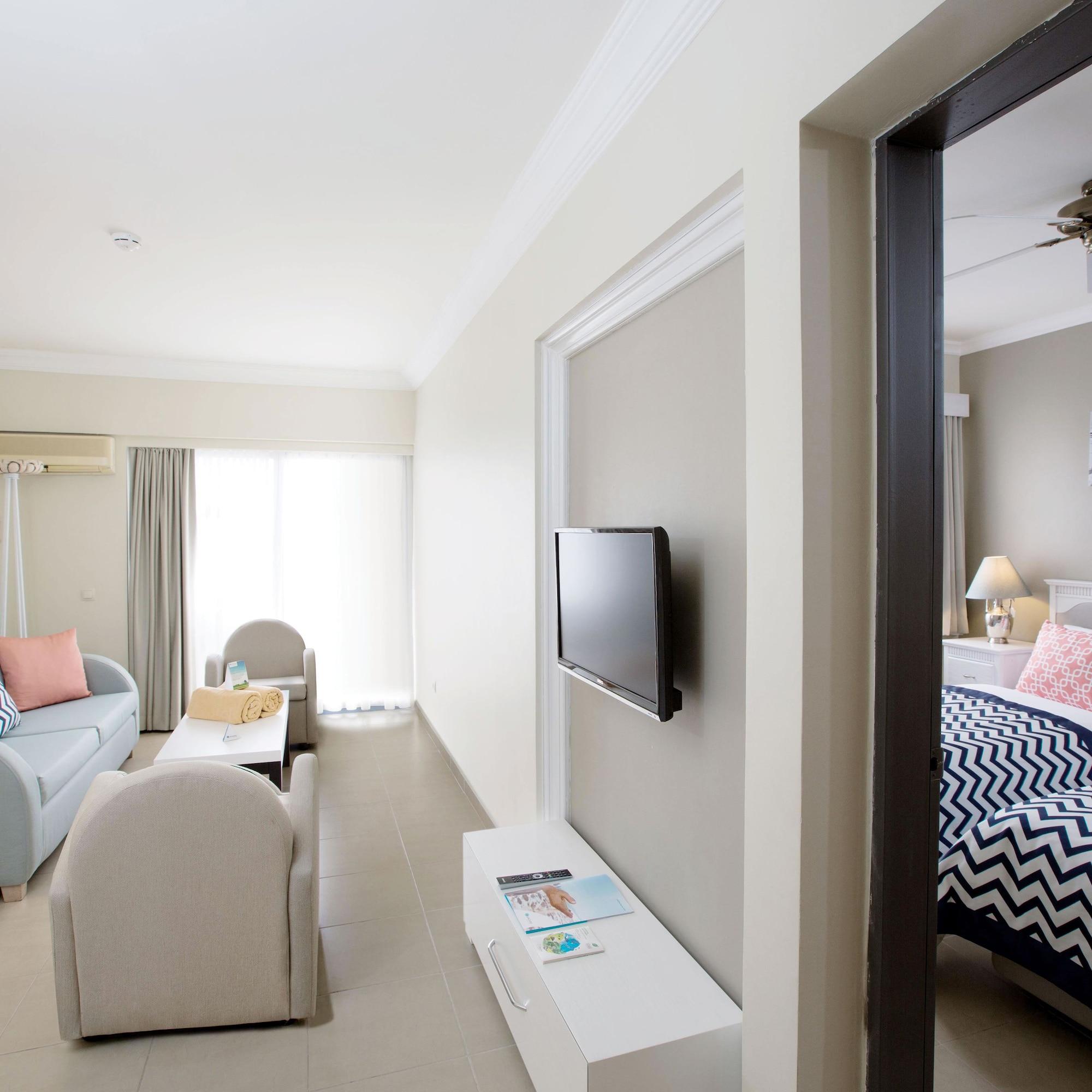 Paloma Marina Suites - Adult Only كوشاداسيه المظهر الخارجي الصورة
