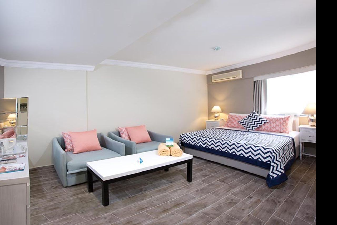 Paloma Marina Suites - Adult Only كوشاداسيه المظهر الخارجي الصورة